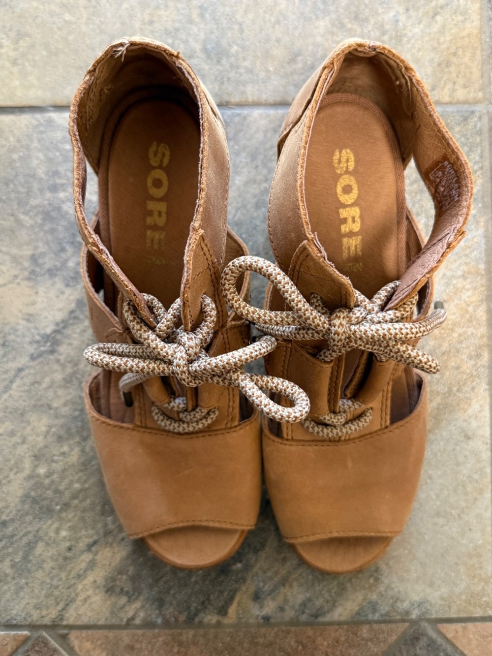 SOREL Joanie II Lace Wedge Sandals Heels Camel Tan Leather Women Size 9 - Picture 2 of 6